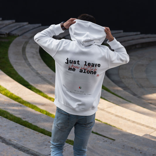 Hoodie logo & "Leave me alone" back - Div. kleuren