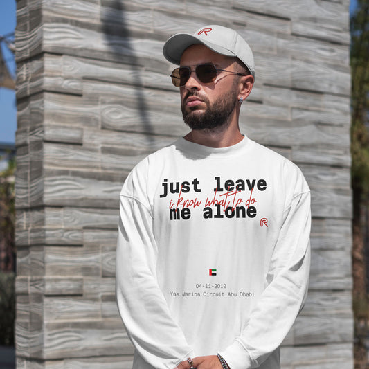 Sweater "Leave me alone" Tekst zwart - Div. kleuren