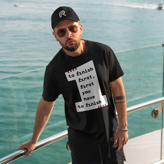 T-shirt "To finish first" Groot-Wit